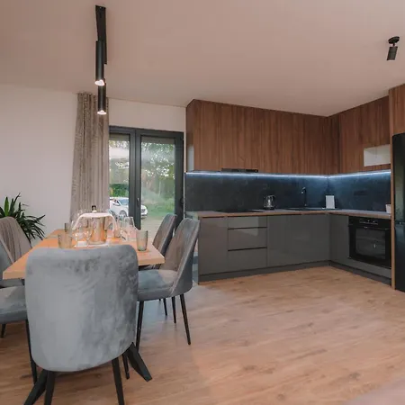 House By The River Sturba