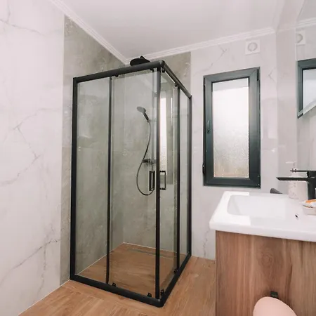 Villa House By The River Sturba *