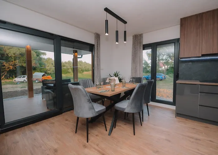 House By The River Sturba 别墅