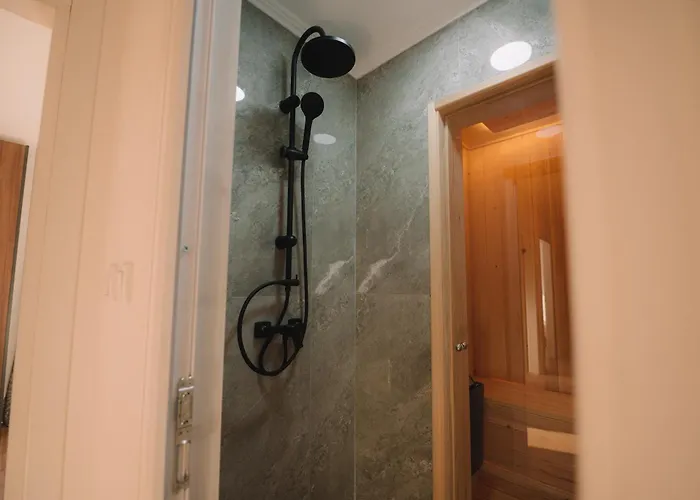 House By The River Sturba 别墅 *